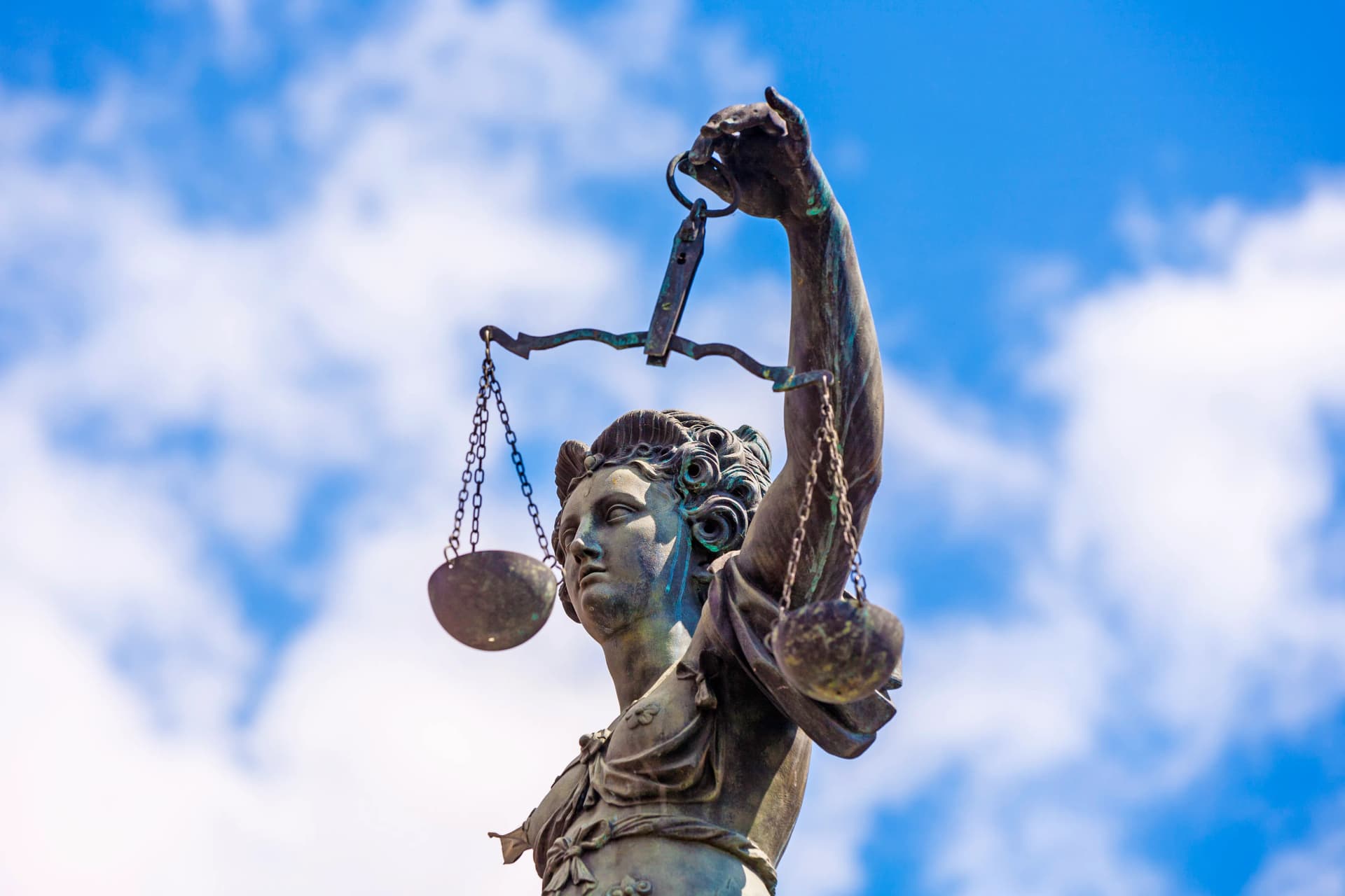 기술유출 | 산업기술 해당 여부에 대한 대법원의 판단